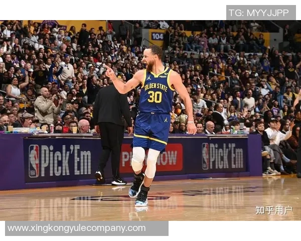 开拓者赛季前十场比赛八场分差小于十分展现强劲竞争力