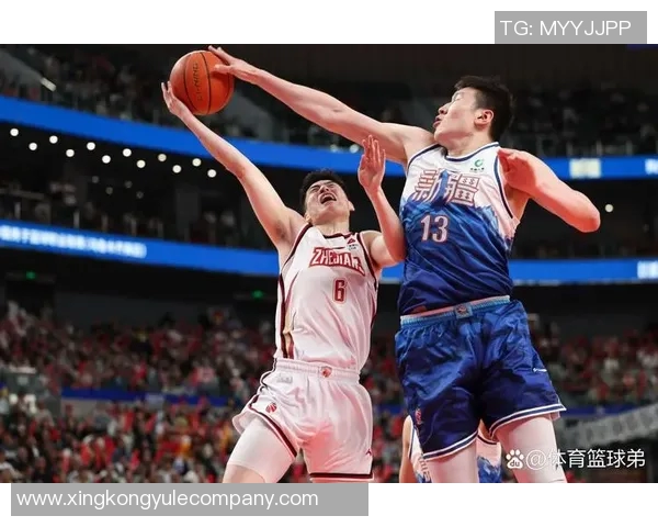 上海新援崔晓龙训练受伤将缺席揭幕战球队面临人员短缺挑战